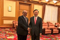 مساهل يتحادث في بكين مع مدير الشؤون الدولية للحزب الشيوعي الصيني