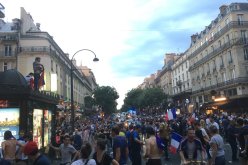 بالفيديو.. إصابة شرطي ومشجعين خلال اشتباكات بفرنسا