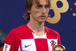 مودريتش يُتوج بالكرة الذهبية لأفضل لاعب في مونديال روسيا
