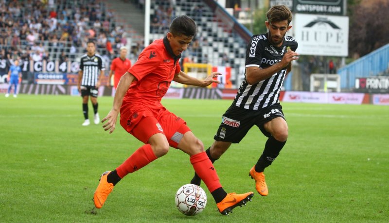 “عطال” يبصم على أول مُشاركة بقميص “نيس”