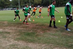 الملالي يُجري التجارب مع أنجي الفرنسي