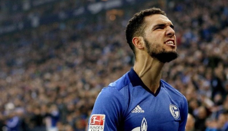 شالك 04 يشترط 25 مليون أورو لتسريح بن طالب !