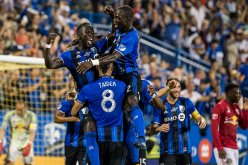 تايدر يواصل التألق في الدوري الأمريكي