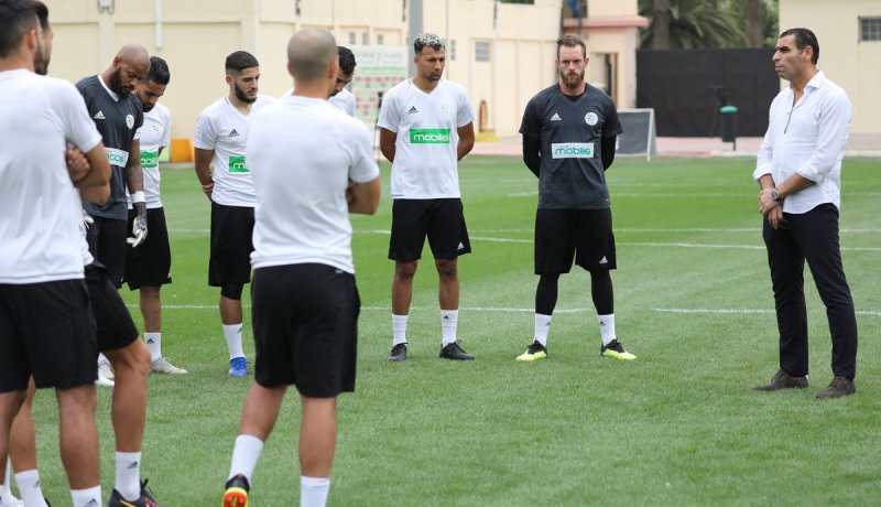 زطشي يُحفّز لاعبي الخضر ويُقرّر فتح صفحة جديدة !