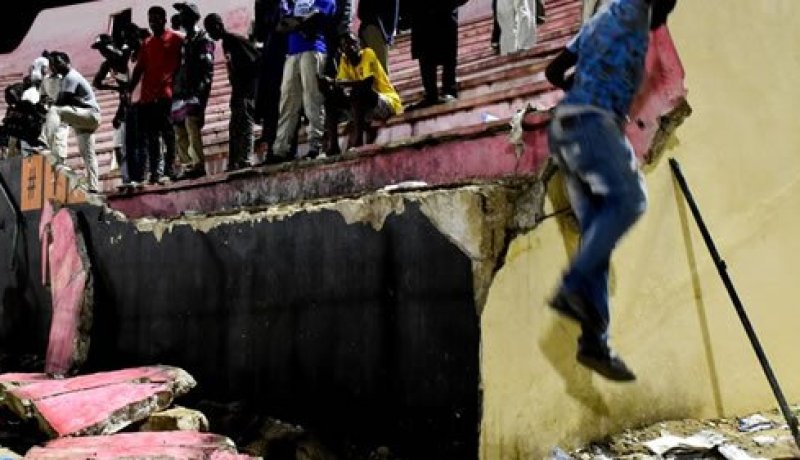 حالة وفاة وإصابة 37 شخص في مباراة مدغشقر والسنغال