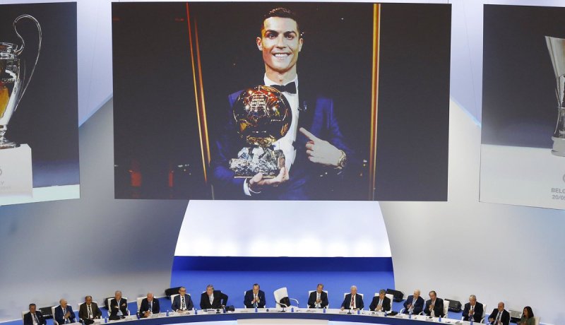 “بيريز”: “ريال مدريد سيبقى دائما منزل كريستيانو رونالدو”