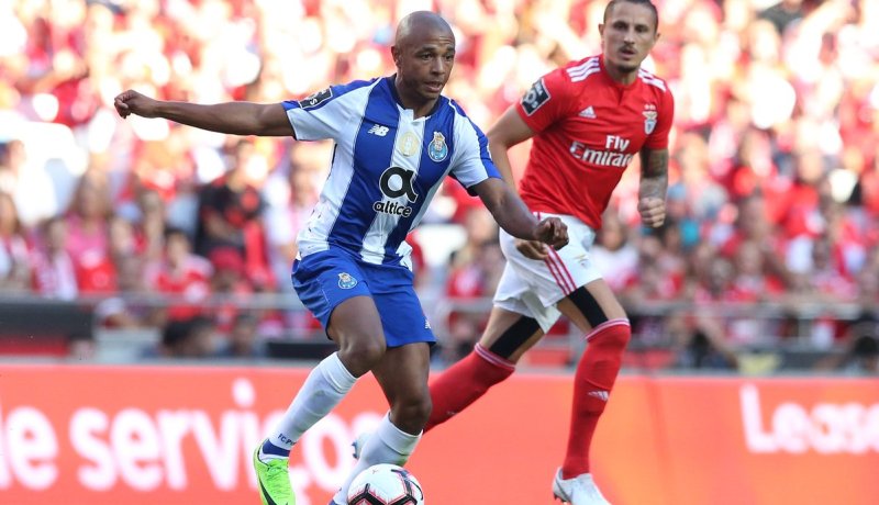 براهيمي يسقط في كلاسيكو البرتغال ضد بنفيكا