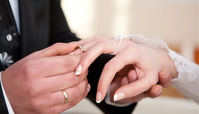 تطلب الطلاق بعد 3 دقائق من الزواج..لهذا السبب