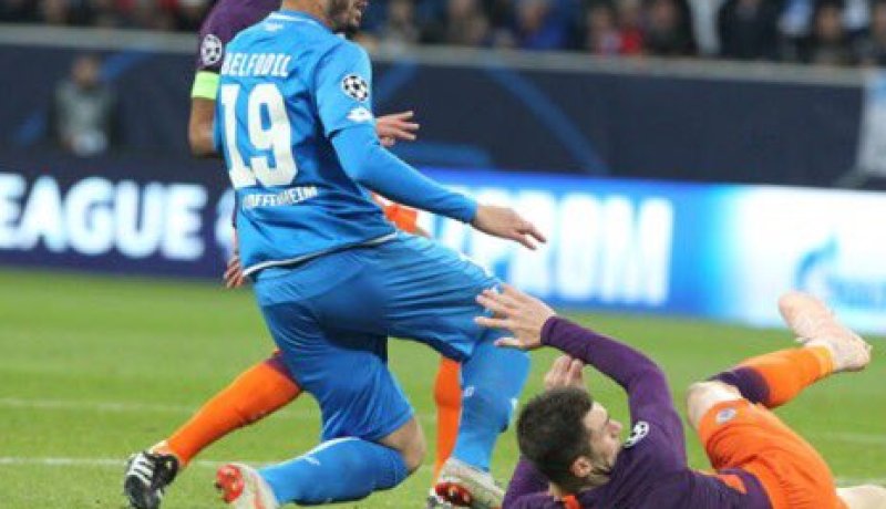 بلفوضيل يُحطّم الأرقام في دوري الأبطال !