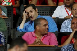 بالفيديو.. “علاء مُبارك” يُساند “الأهلي” أمام “سطيف” من المُدرجات