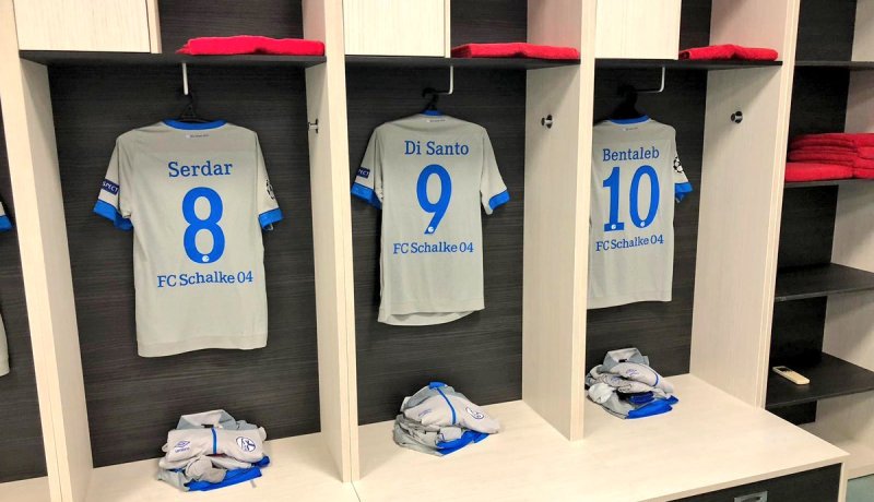 بن طالب إحتياطي في دوري أبطال أوروبا