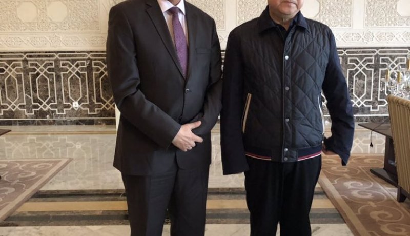 بالصور…ميهوبي يستقبل الكاتب الصيني “مو يا” الحائز على جائزة نوبل للآداب