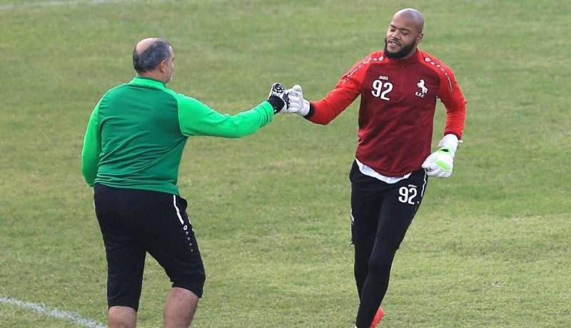 مبولحي يرد بقوة على مدربه السابق !