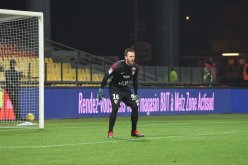 حارس الخضر أحسن لاعب في ميتز خلال شهر نوفمبر