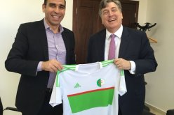 السفير الأمريكي في زيارة لمقر “الفاف”