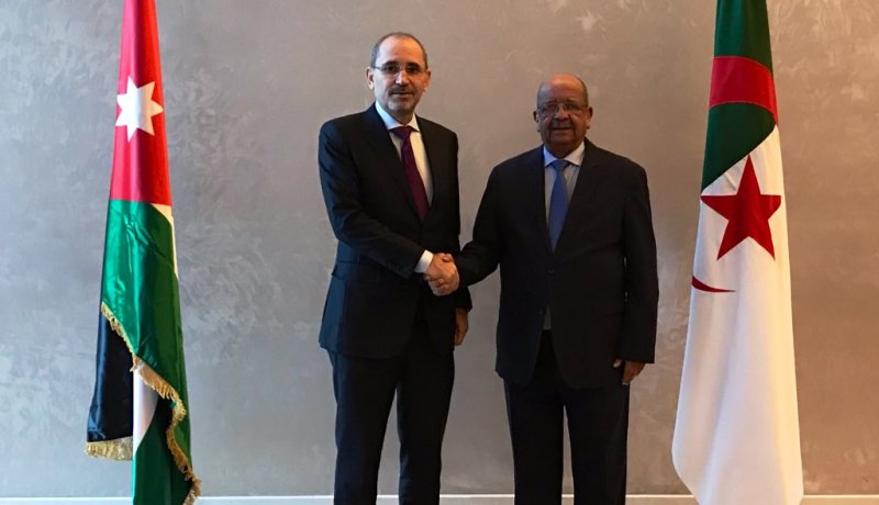 بالصور.. مساهل يتباحث مع نظيره الأردني عدة قضايا مشتركة بين البلدين