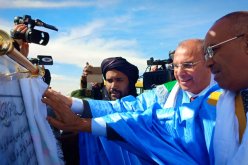 بالصور..بدوي يضع حجر الأساس لمشروع إنجاز طريق وطني بتين زواتين