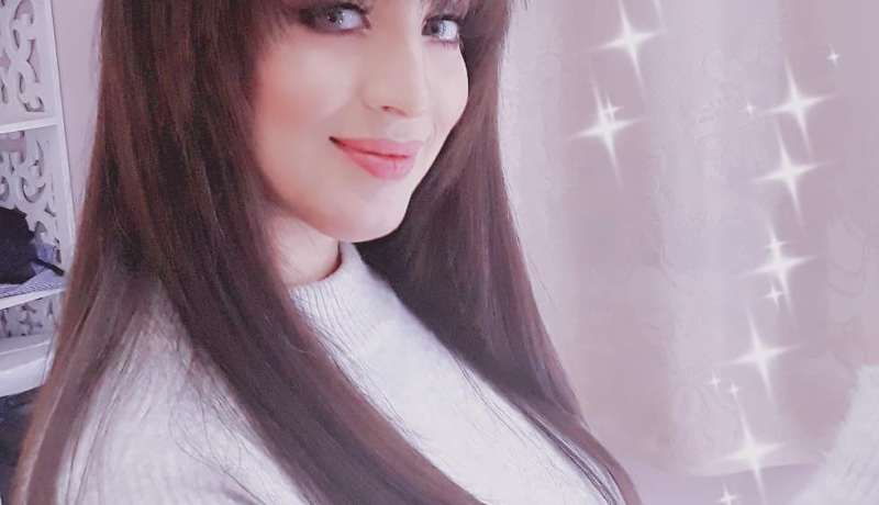 بالفيديو.. حقيقة خطوبة سهيلة بن لشهب والخاتم الذي ترتديه