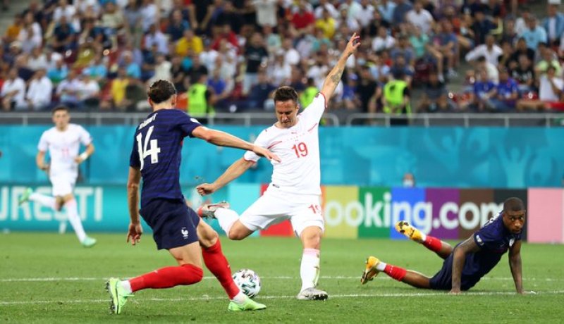 مُفاجأة كبيرة.. سويسرا تطرد بطل العالم من اليورو