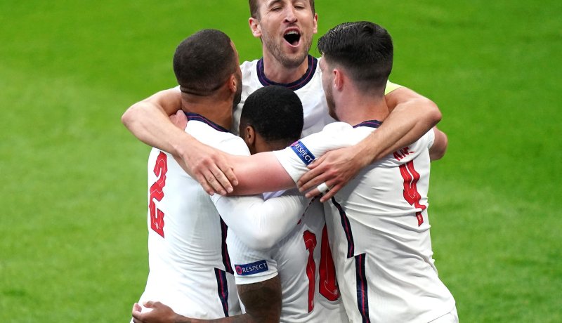 “الإنجليز” يوقفون “الماكينة الألمانية” ويبلغون ربع نهائي اليورو