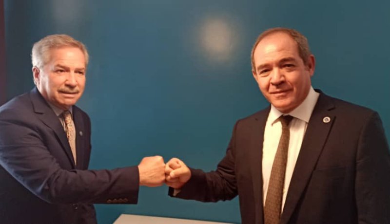 بوقدوم يتباحث مع نظيره الأرجنتيني حول القضايا الإقليمية والدولية بين البلدين