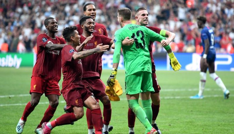 بالصور.. “ليفربول” يُتوج بالسوبر الأوروبي