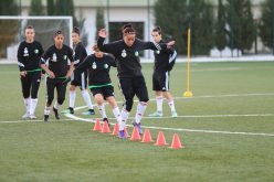 بالفيديو.. المنتخب النسوي يواصل تحضيراته للكان