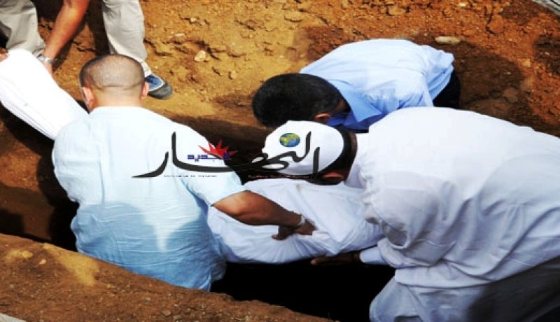 ''‬كفن‮'' ‬بأكسسورات وعطور آخر‮ ''‬عيطة‮''