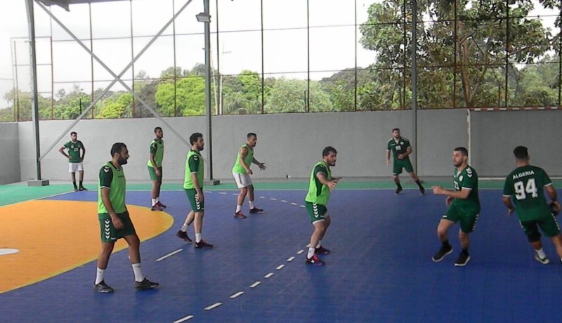 المنتخب الوطني لكرة اليد يباشر تحضيراته لألعاب البحر المتوسط