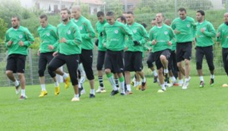 قادير ظهيرا أيمن، زياني ومطمور لصنع اللعب، يبدة مرشح ''كجوكير''، غزال احتياطيا.. و5 / 4/ 1 سلاح سعدان