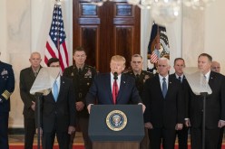 ترامب “السعيد” يستنجد بـ”الناتو” و”العقوبات” بعد ضربات إيران !