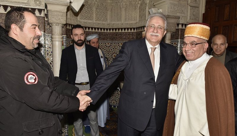 عميد  مسجد باريس: “سأعمل على إعادة تثبيت البعد الروحي الأصلي للإسلام”
