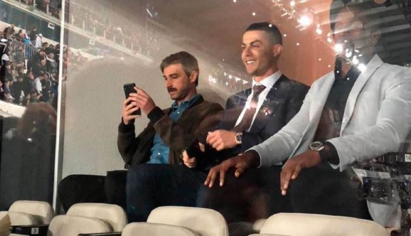 بالفيديو.. احتفال “رونالدو” بهدف “فينيسوس” في الكلاسكيو يصنع الحدث !