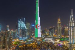 “برج خليفة” يتزين بالعلم الجزائري إحتفالا بعيد الإستقلال والشباب