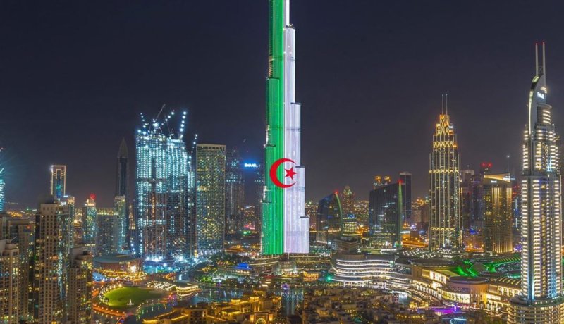 “برج خليفة” يتزين بالعلم الجزائري إحتفالا بعيد الإستقلال والشباب