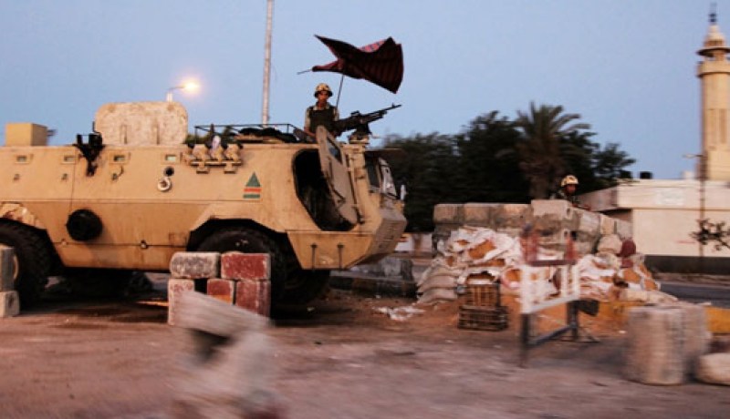 الجيش المصري يحبط محاولة لتهريب 17 صاروخا إلى غزة