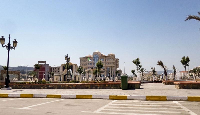 توقيف لص يعتدي على المنازل بالطارف