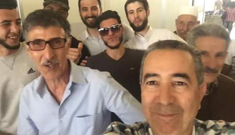 بالصور ياسين صلاح يعود إلى الوطن بعد 20 يوما من الحجز في الأراضي السعودية