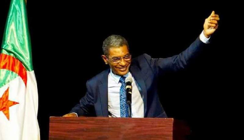 “أحمد بخيت” في أمسية شعرية غدا بقاعة الموقار