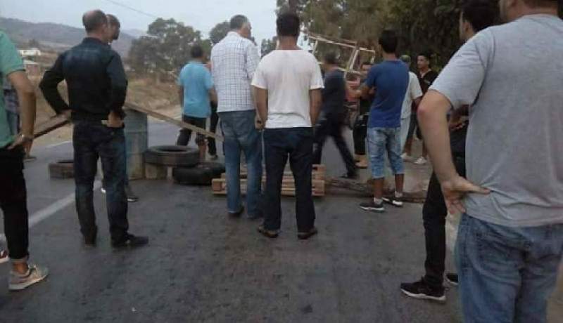 غلق للطراقات في 8 ولايات بسبب الماء والكهرباء!