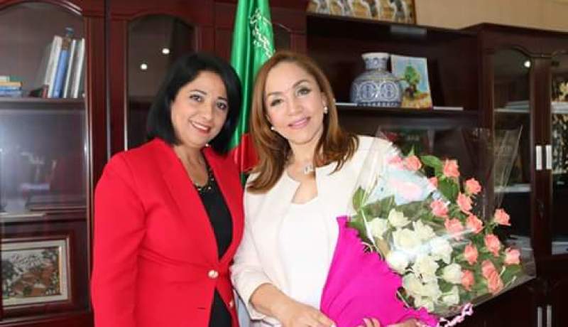 مستغانمي تعمل من أجل جزائر “نظيفة وطاهرة”