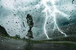 أمطار غزيرة مرفوقة برعود بهذه الولايات أمسية اليوم