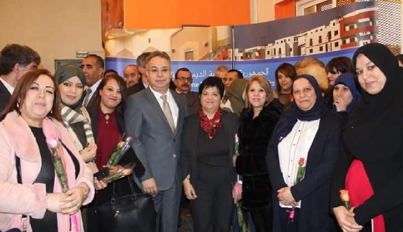 بالصور…وزارة السكن تكرّم النساء العاملات بالقطاع