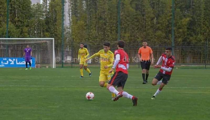 شبيبة القبائل تنهي تربص المغرب بتعادل إيجابي أمام الفتح الرباطي