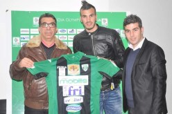 علي قشي يمضي في مولودية بجاية ويغلق قائمة الإستقدامات 