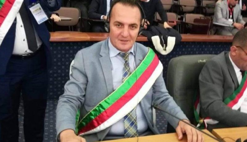 5 سنوات سجنا نافذا لـ«مير» خنشلة المقال من منصبه