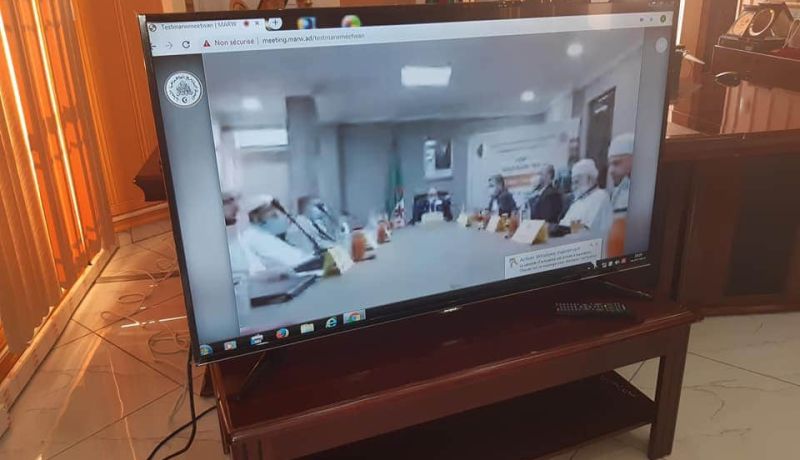 بلمهدي يعقد ندوة مع مدراء وأمناء المجالس العلمية حول مراعاة الفتوى لظروف المجتمع