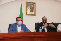 والي وهران يدعو الى تقديم التسهيلات لتأسيس الجمعيات