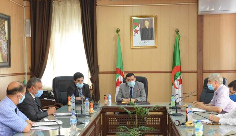 وزير التربية يلتقي إطارات الوزارة للتجند أكثر لإمتحاني الباك والبيام