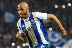 الصاعد الجديد لـ”البريمير ليغ” يُصّر على براهيمي